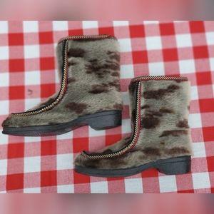 Dunhams Eskipade Seal Fur Boots